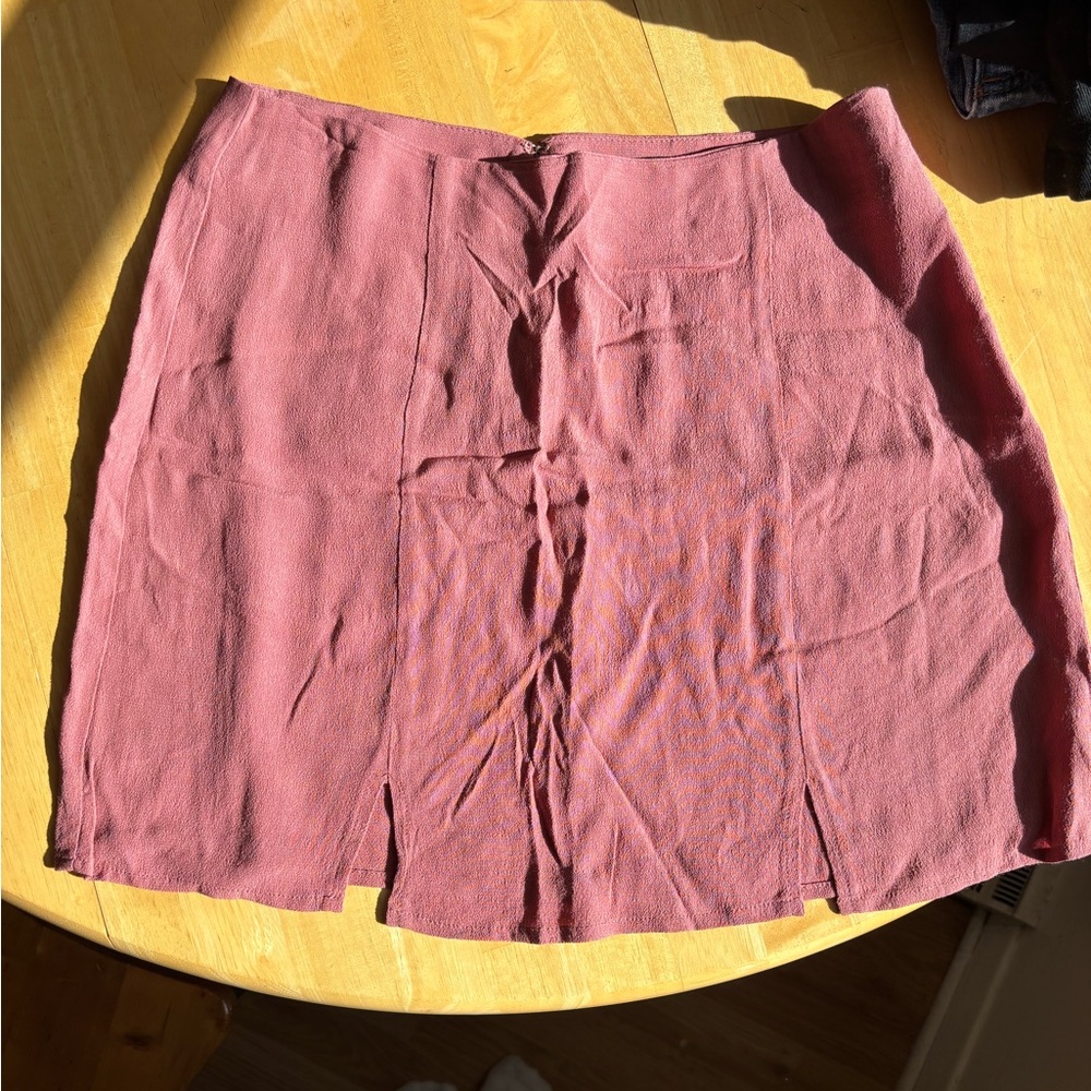 Forever 21 Dusty Rose Mini Skirt with Zipper Size Medium